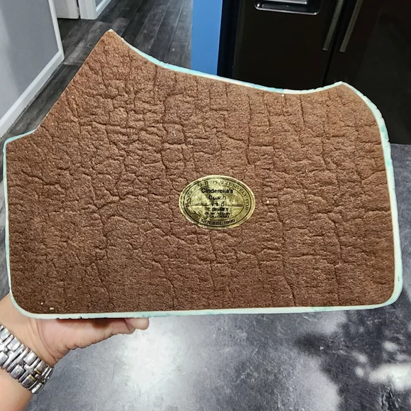 Goebel Olszewski Cinderella Dream Castle and Carriage Figurine - Picture 11 of 11